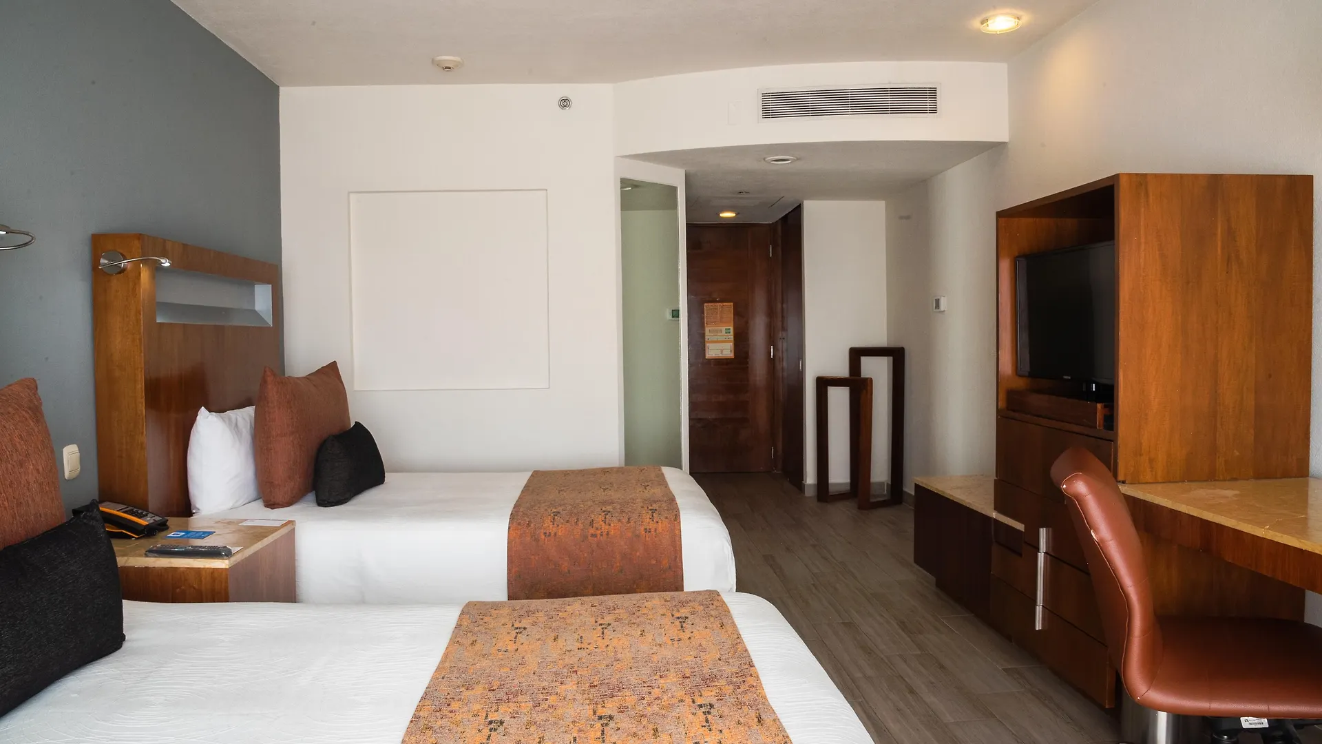 Real Inn Guadalajara Expo Hotel